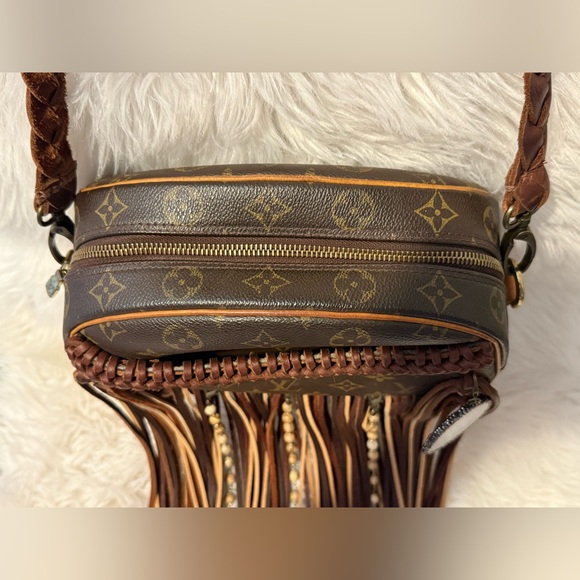 LV Vintage Boho Crossbody Bag - Picture 6 of 15